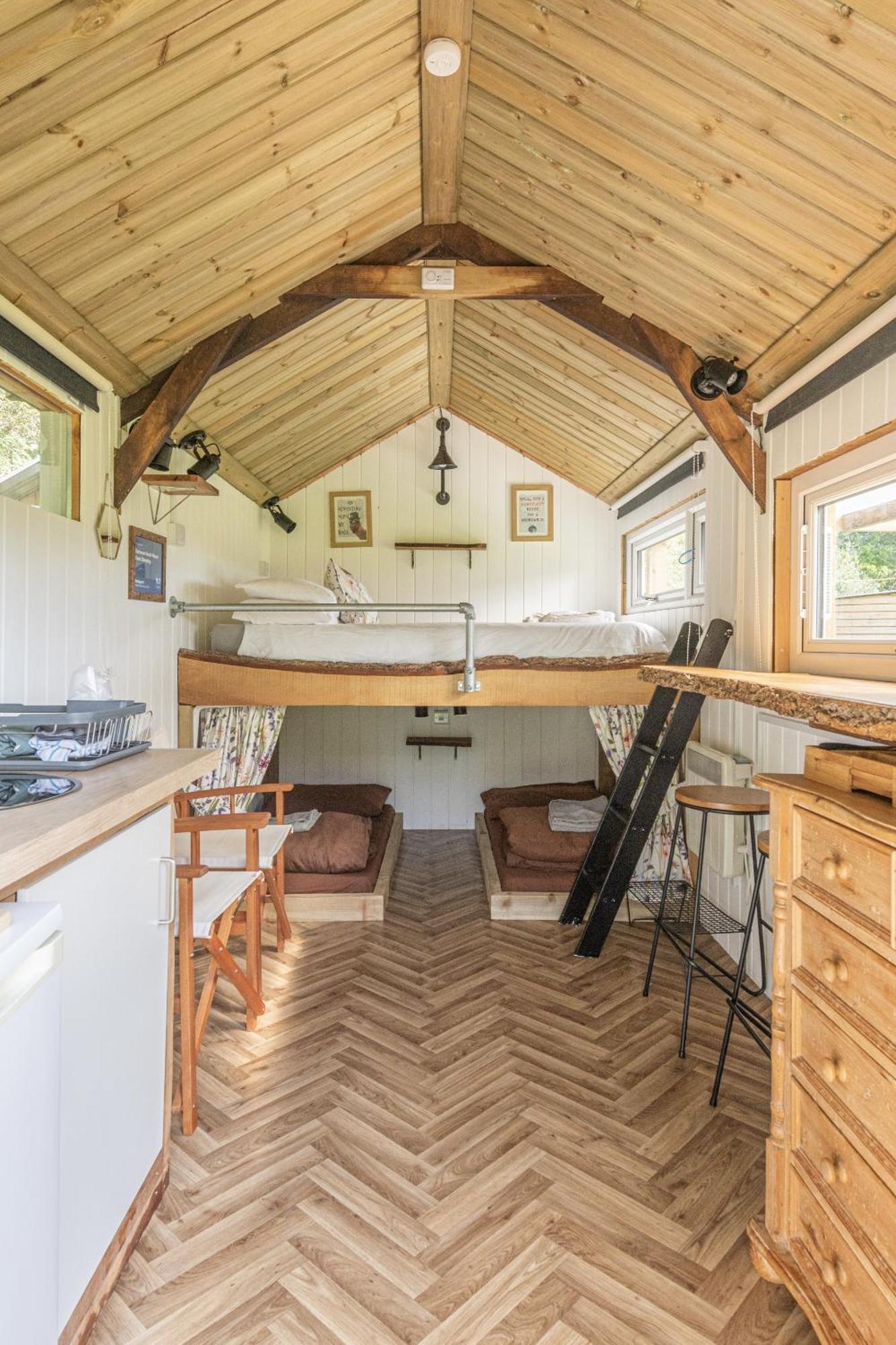Dartmoor Reach Alpaca Farm Heated Cabins 5 Mins Drive To Dartmoor Bovey Tracey Ruang foto