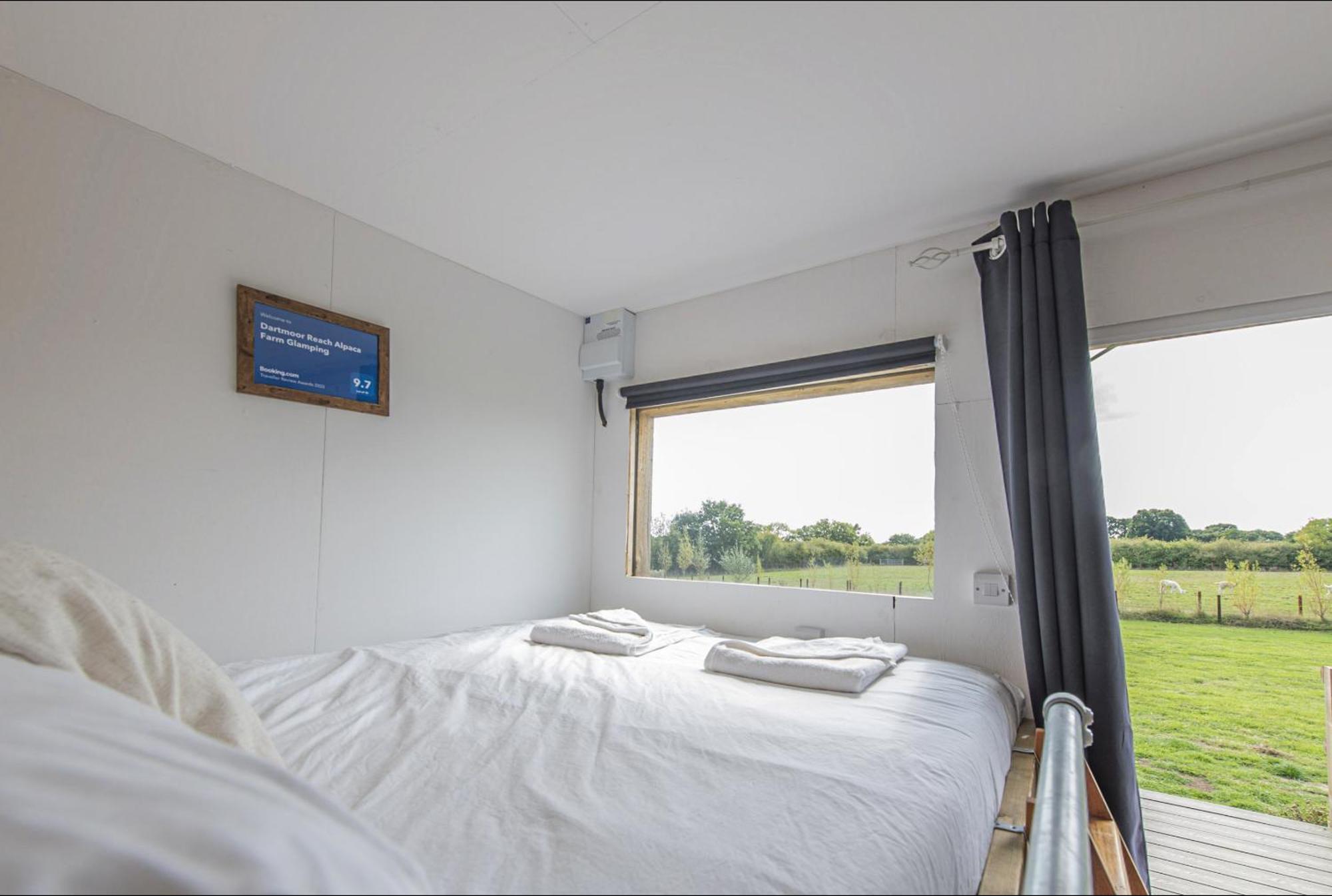 Dartmoor Reach Alpaca Farm Heated Cabins 5 Mins Drive To Dartmoor Bovey Tracey Ruang foto